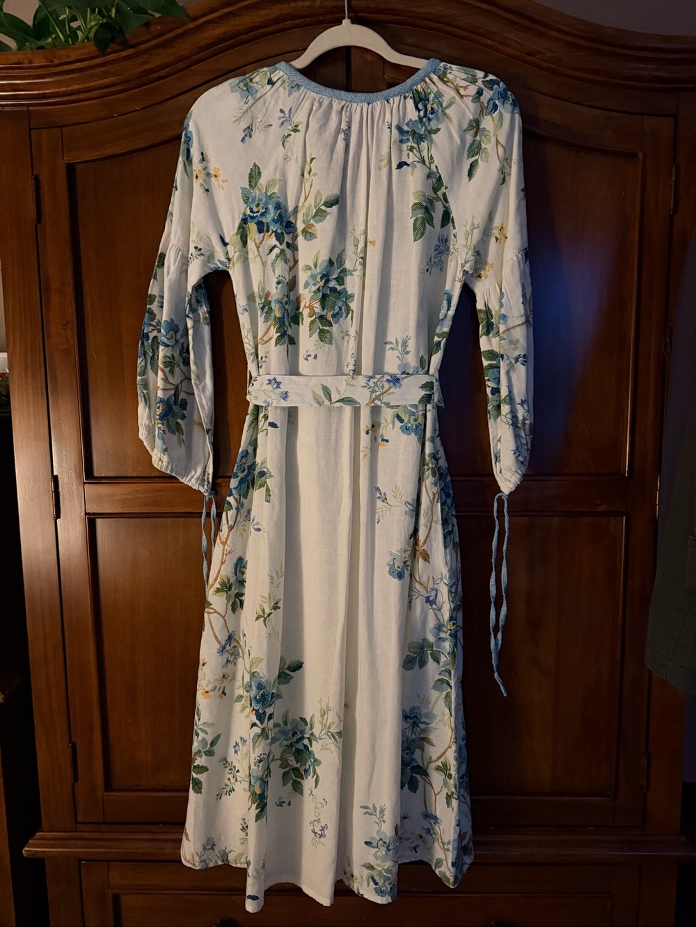 Floral Long-Sleeve Midi Dress in White and Blue